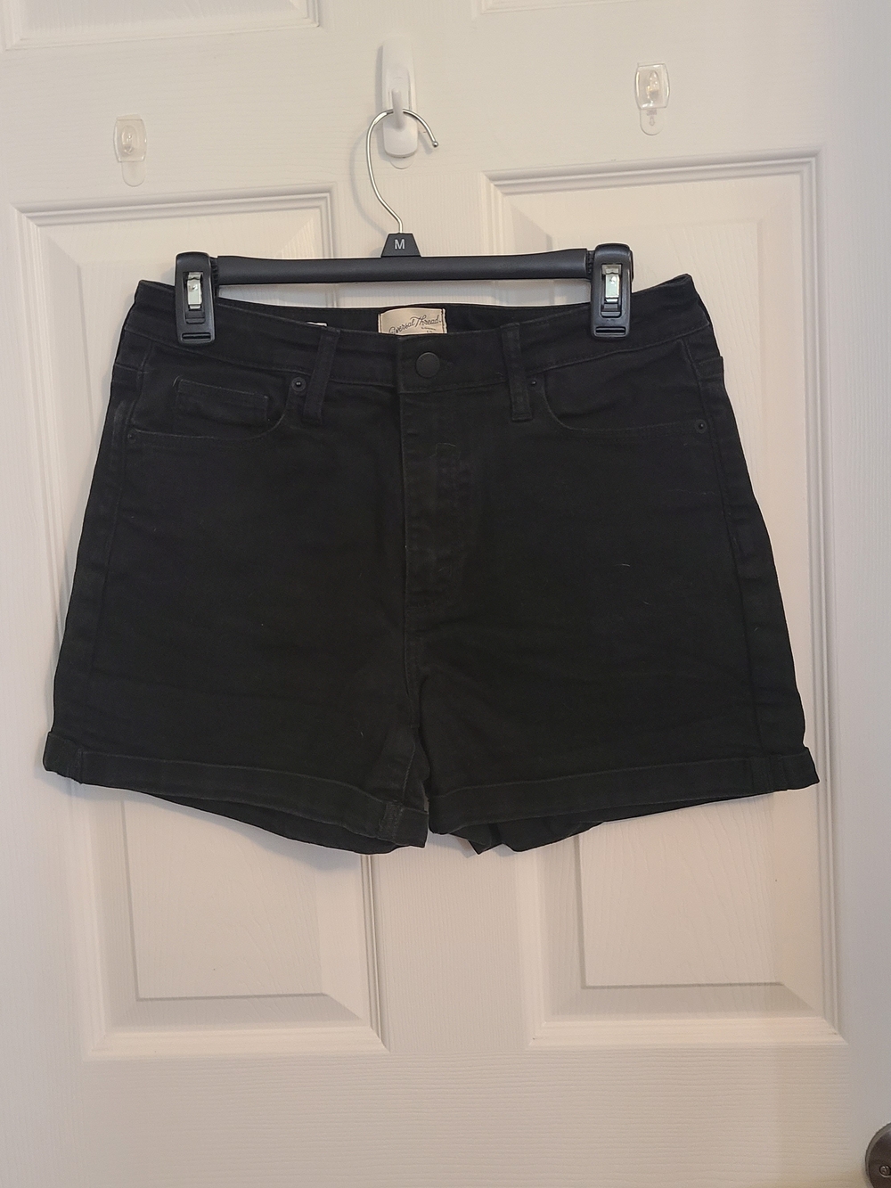 Universal Thread Black High-Rise Cuffed Denim Shorts